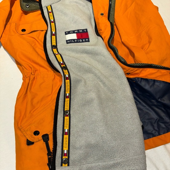 tommy hilfiger jacket w attached vest - Picture 5 of 6